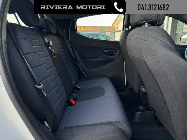 LANCIA Ypsilon usata, con Controllo automatico clima