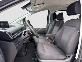 HYUNDAI Staria usata 9