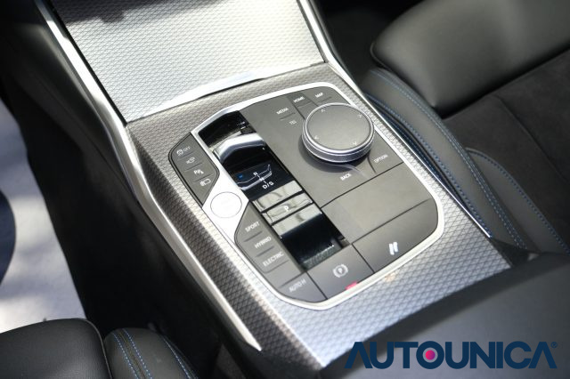 BMW 320 usata, con Volante multifunzione