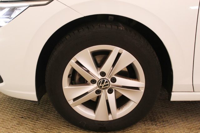 VOLKSWAGEN Golf usata, con Autoradio digitale
