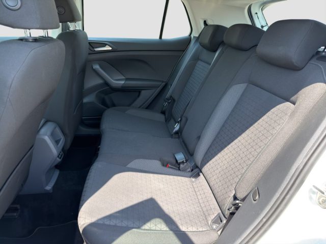 VOLKSWAGEN T-Cross usata 10