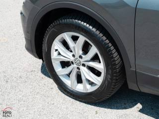VOLKSWAGEN Tiguan usata, con Park Distance Control