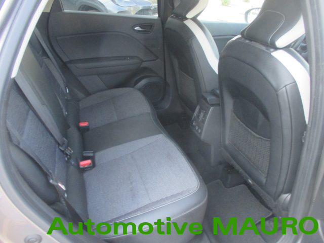 RENAULT Captur usata, con Airbag testa