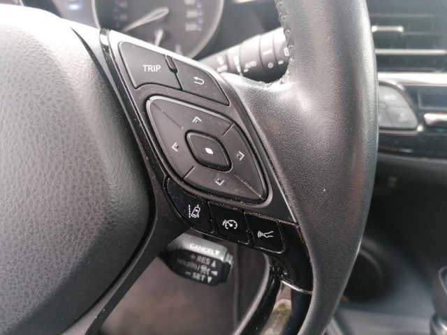 TOYOTA C-HR usata, con Telecamera per parcheggio assistito