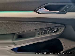 VOLKSWAGEN Golf usata, con USB