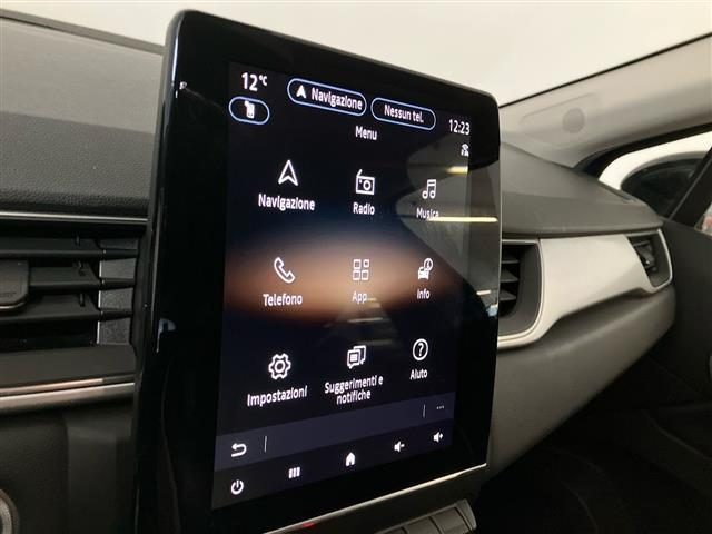 RENAULT Captur usata, con USB