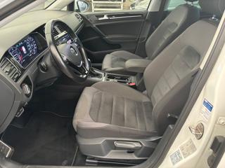 VOLKSWAGEN Golf usata, con Autoradio
