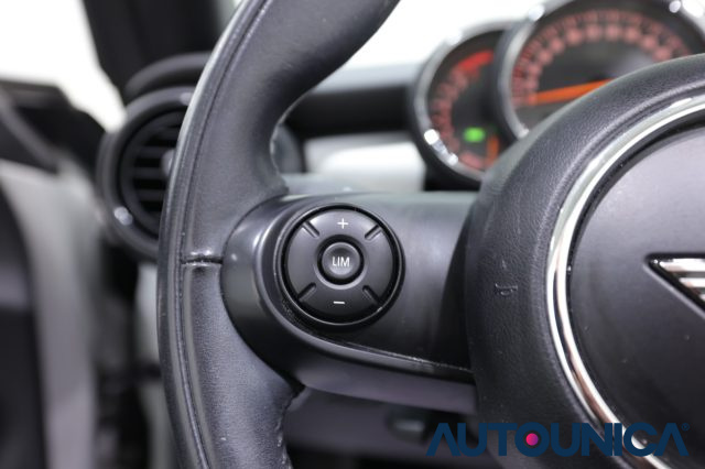 MINI Cooper usata, con Fari LED