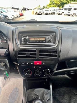 OPEL Combo usata 16