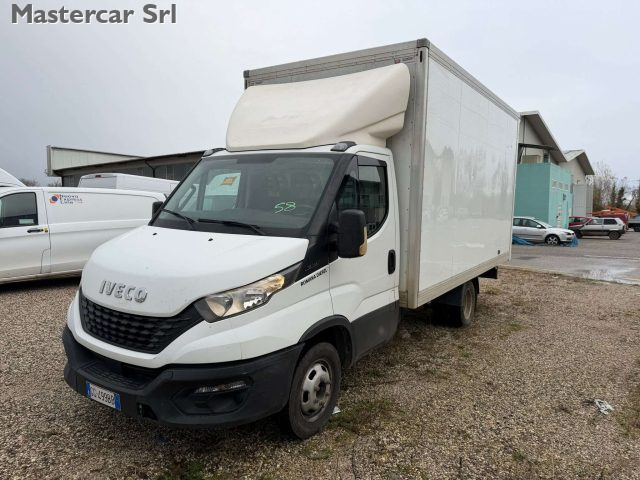 IVECO Daily usata, con Airbag