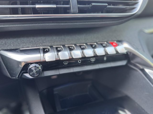 PEUGEOT 3008 usata, con Interni in pelle