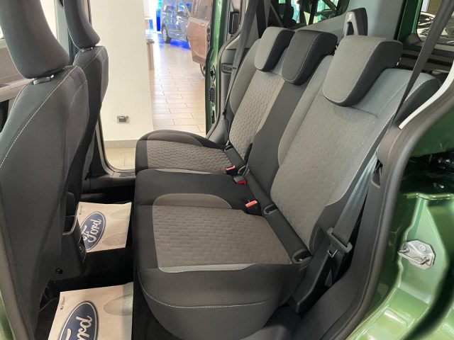 FORD Tourneo Courier usata, con Volante in pelle