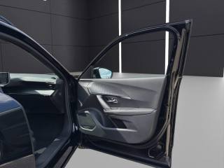 PEUGEOT 2008 usata, con Sensori di parcheggio posteriori