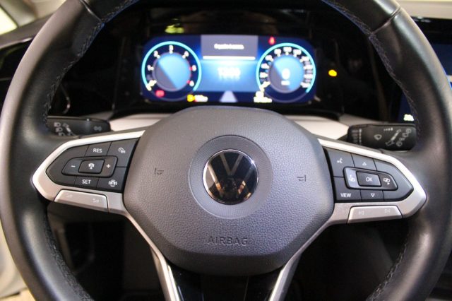 VOLKSWAGEN Golf usata, con Fari LED