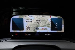 VOLKSWAGEN Golf usata, con Sensori di parcheggio anteriori