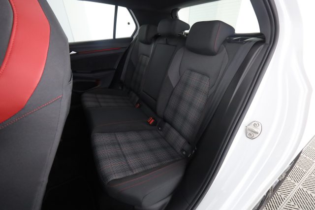 VOLKSWAGEN Golf usata 2