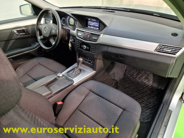 MERCEDES-BENZ E 220 usata, con Climatizzatore automatico, 2 zone
