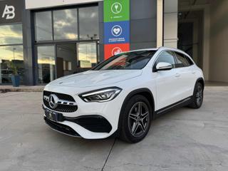 MERCEDES-BENZ GLA 200 d Automatic Premium