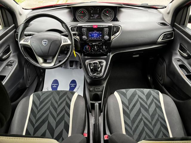 LANCIA Ypsilon usata, con Fendinebbia