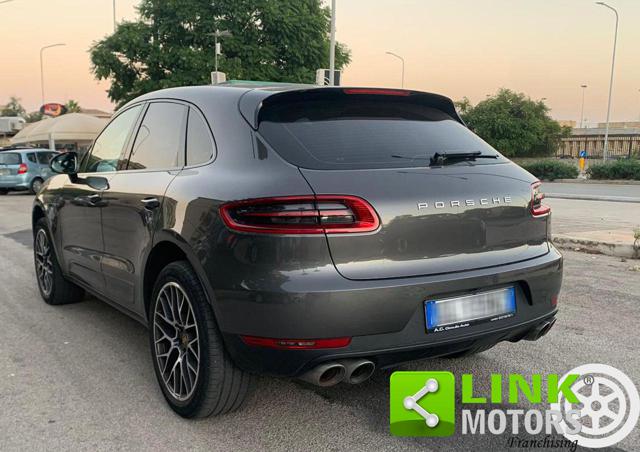 PORSCHE Macan usata, con Autoradio
