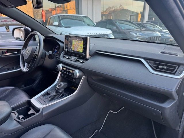 TOYOTA RAV 4 MY23 usata, con Boardcomputer