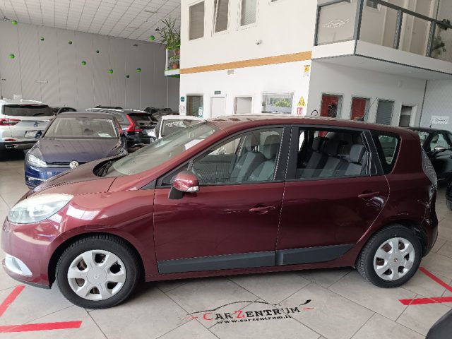 RENAULT Scenic usata, con Airbag