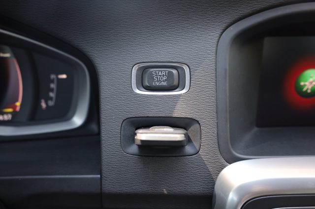 VOLVO V60 usata, con Fari full-led