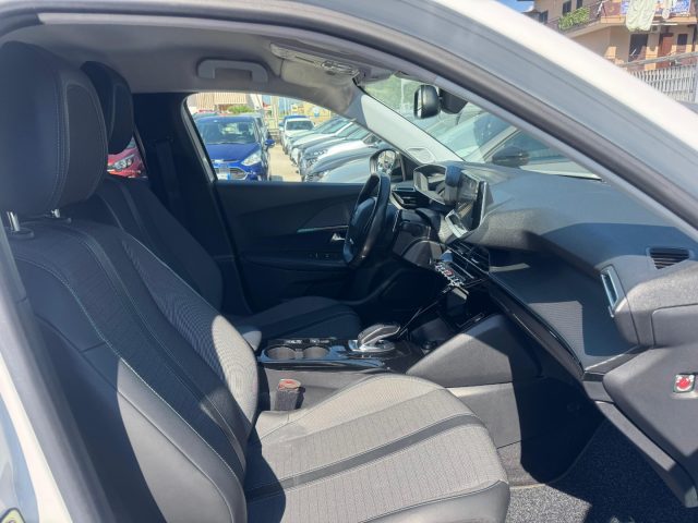 PEUGEOT 2008 usata, con Controllo automatico clima