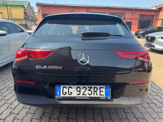 MERCEDES-BENZ CLA 180 usata, con Boardcomputer