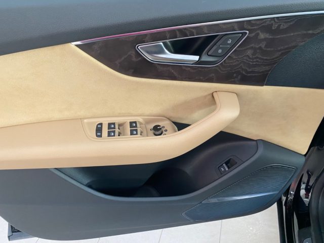 AUDI Q8 usata, con Interni in pelle