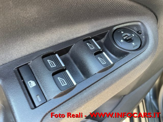 FORD C-Max usata, con Autoradio digitale