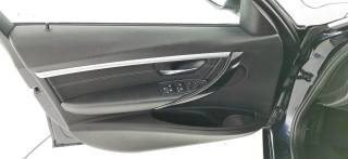 BMW 318 usata, con Fari full-led
