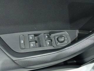 SKODA Karoq usata, con Sensori di parcheggio posteriori
