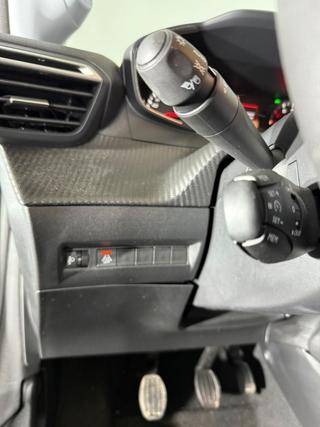 PEUGEOT 208 usata, con ESP