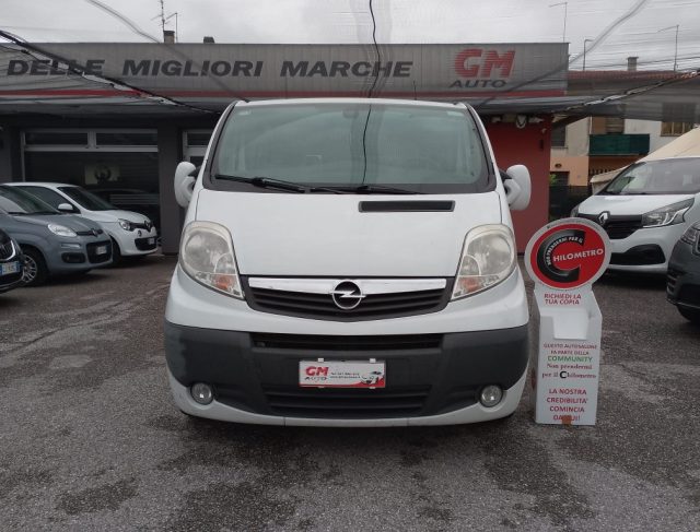 OPEL Vivaro usata, con Airbag