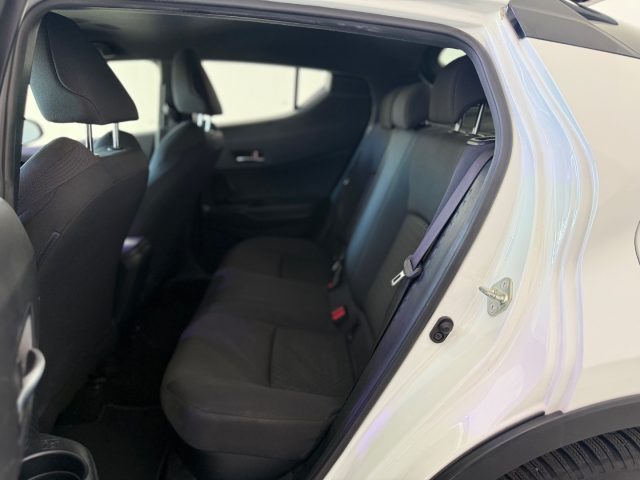 TOYOTA C-HR usata 15
