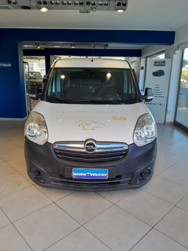 OPEL Combo usata, con Autoradio