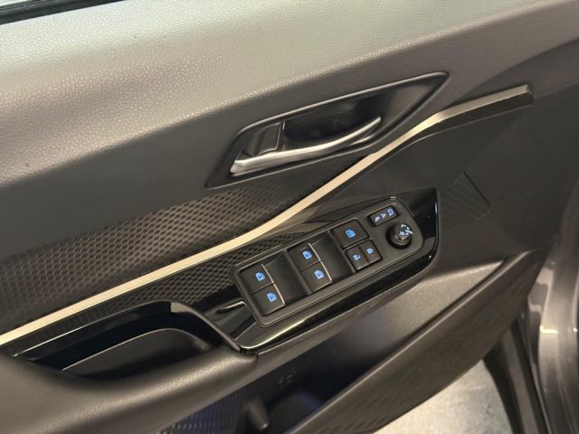 TOYOTA C-HR usata, con Airbag testa