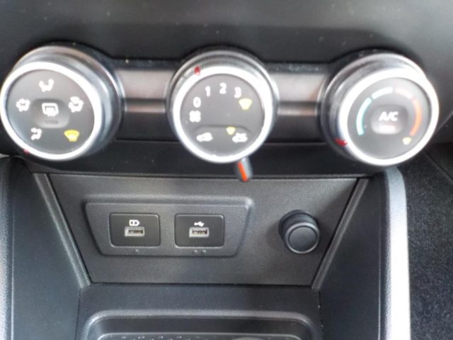 DACIA Duster usata, con Luci diurne