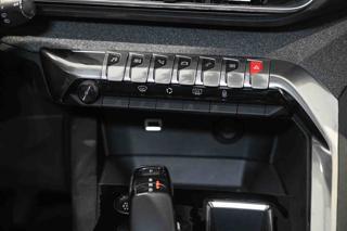 PEUGEOT 5008 usata, con Sistema di navigazione