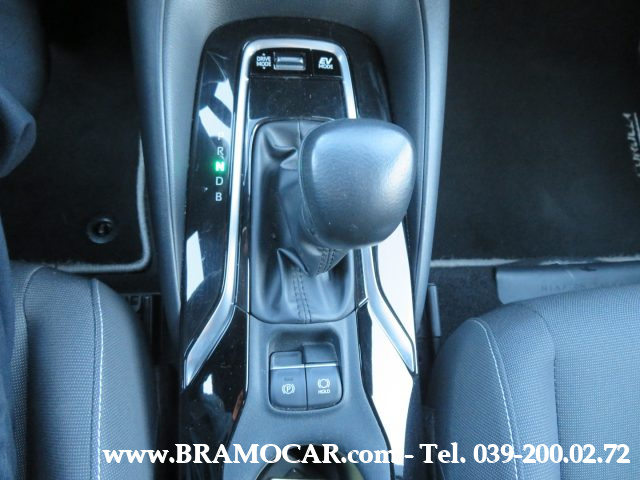 TOYOTA Corolla usata, con USB