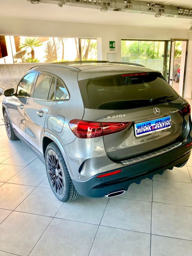 MERCEDES-BENZ GLA 220 usata, con Chiusura centralizzata