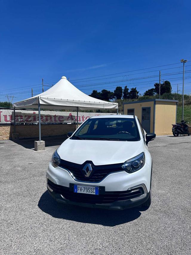 RENAULT Captur usata, con ABS