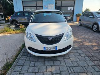 LANCIA Ypsilon usata, con Controllo trazione