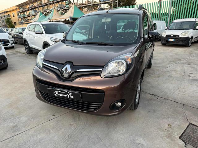 RENAULT Kangoo usata, con Autoradio