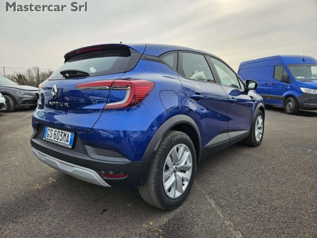 RENAULT Captur usata, con Autoradio