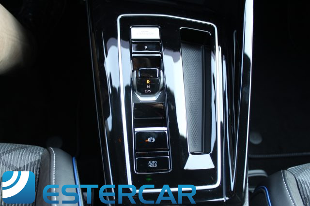 VOLKSWAGEN Golf usata, con Fari LED