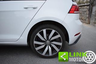 VOLKSWAGEN Golf usata, con Leve al volante