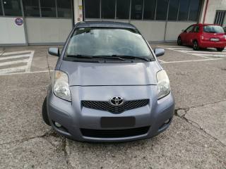 TOYOTA Yaris usata, con Airbag