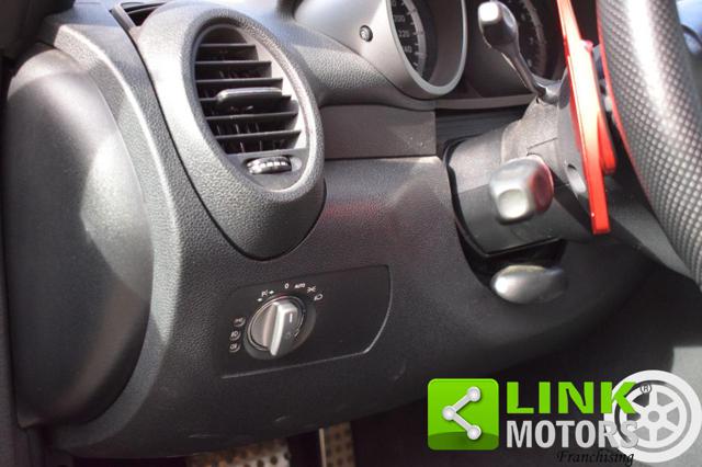 MERCEDES-BENZ SLK 200 usata, con Volante multifunzione